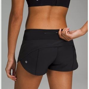 Lululemon speed up low rise 2.5 black shorts
